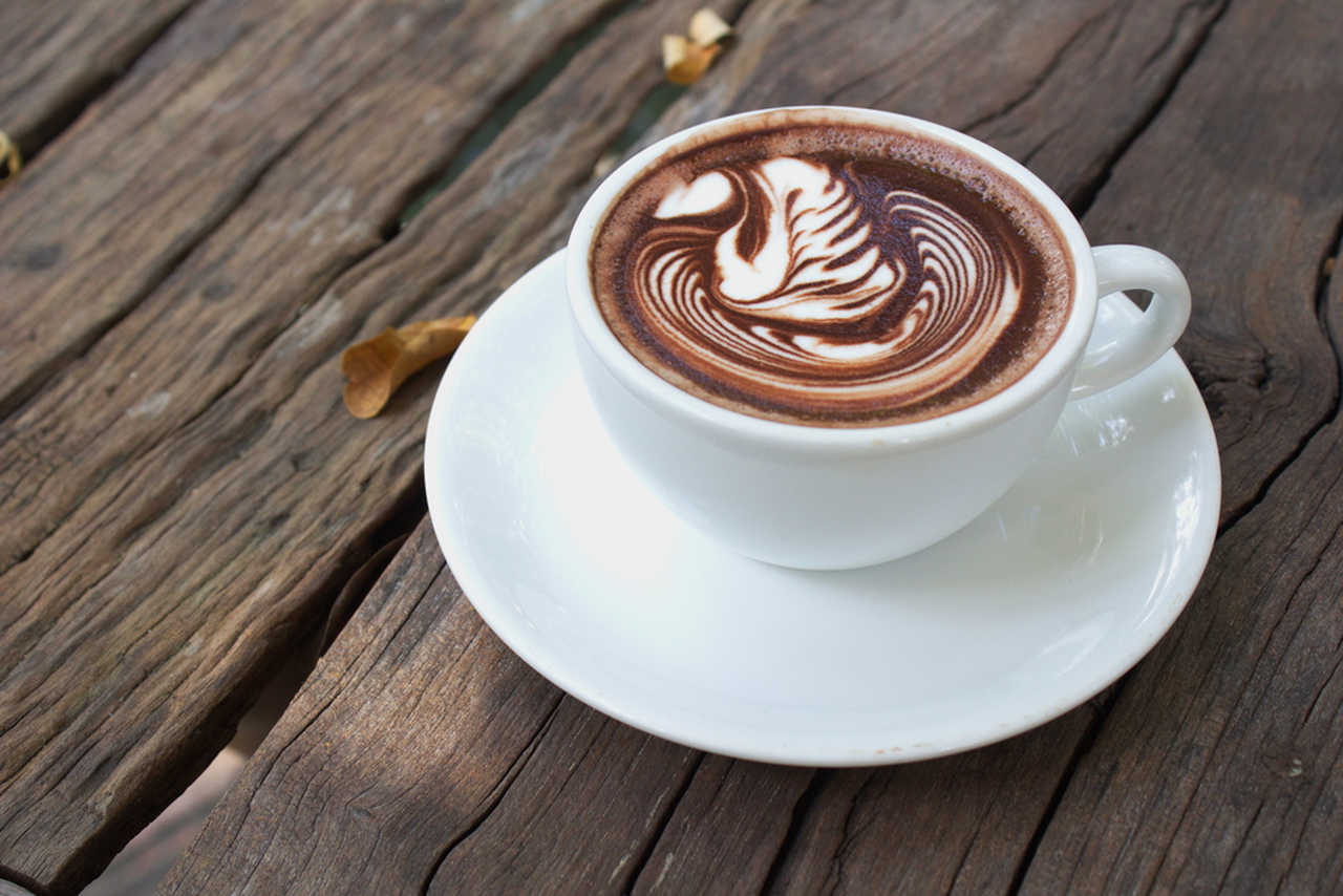 bir fincan desenli mocha